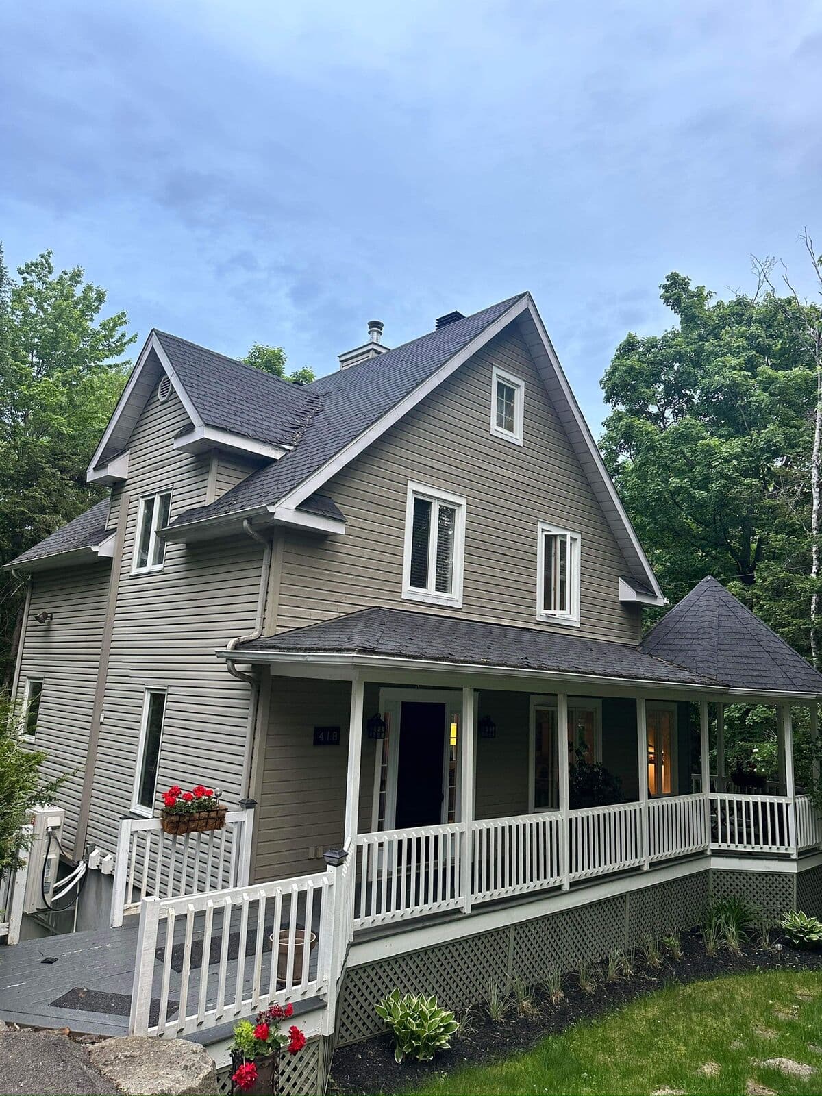 Roof replacement — house — avant